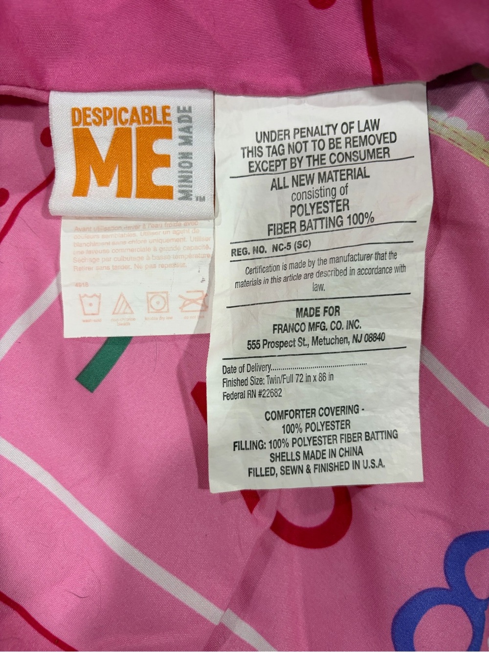 Despicable ME Minions Pink Twin/Full 72 x 86” Bed Comforter RARE EUC - Picture 3 of 8